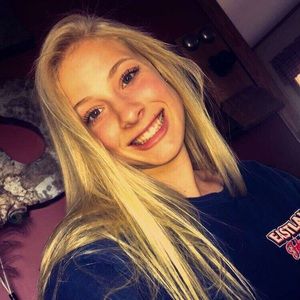 Meet your Posher, Chloe